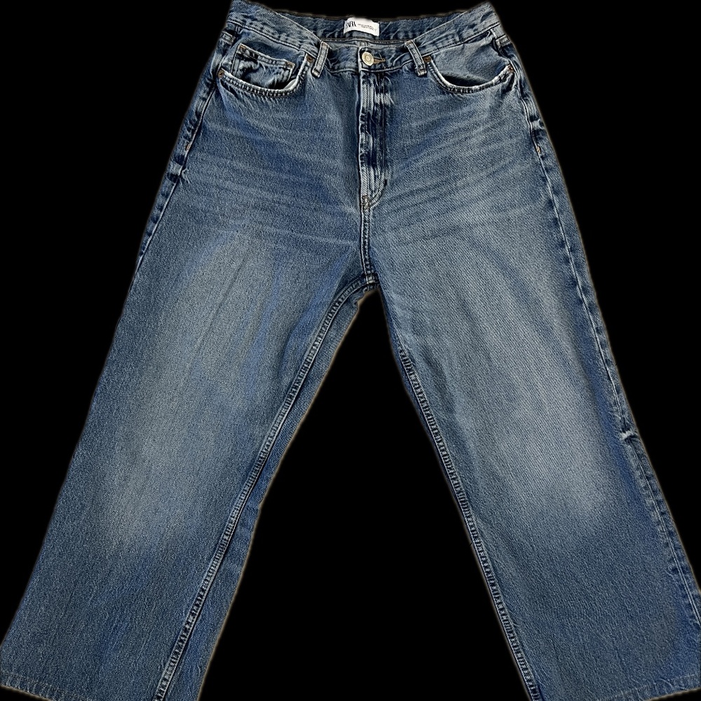 Zara Light Wash Jeans Size 10